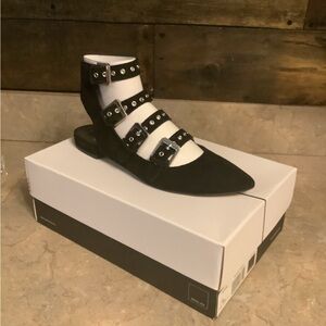 Dolce Vita Elodi Black Buckle Flats Sz 8.5